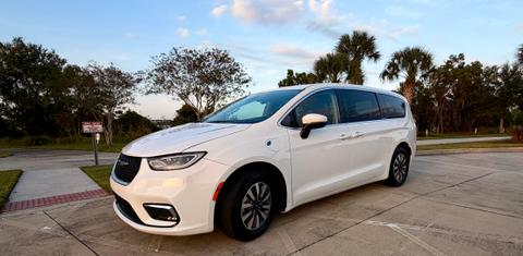 Chrysler Pacifica 2023