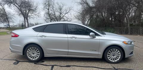 Ford Fusion Hybrid 2014