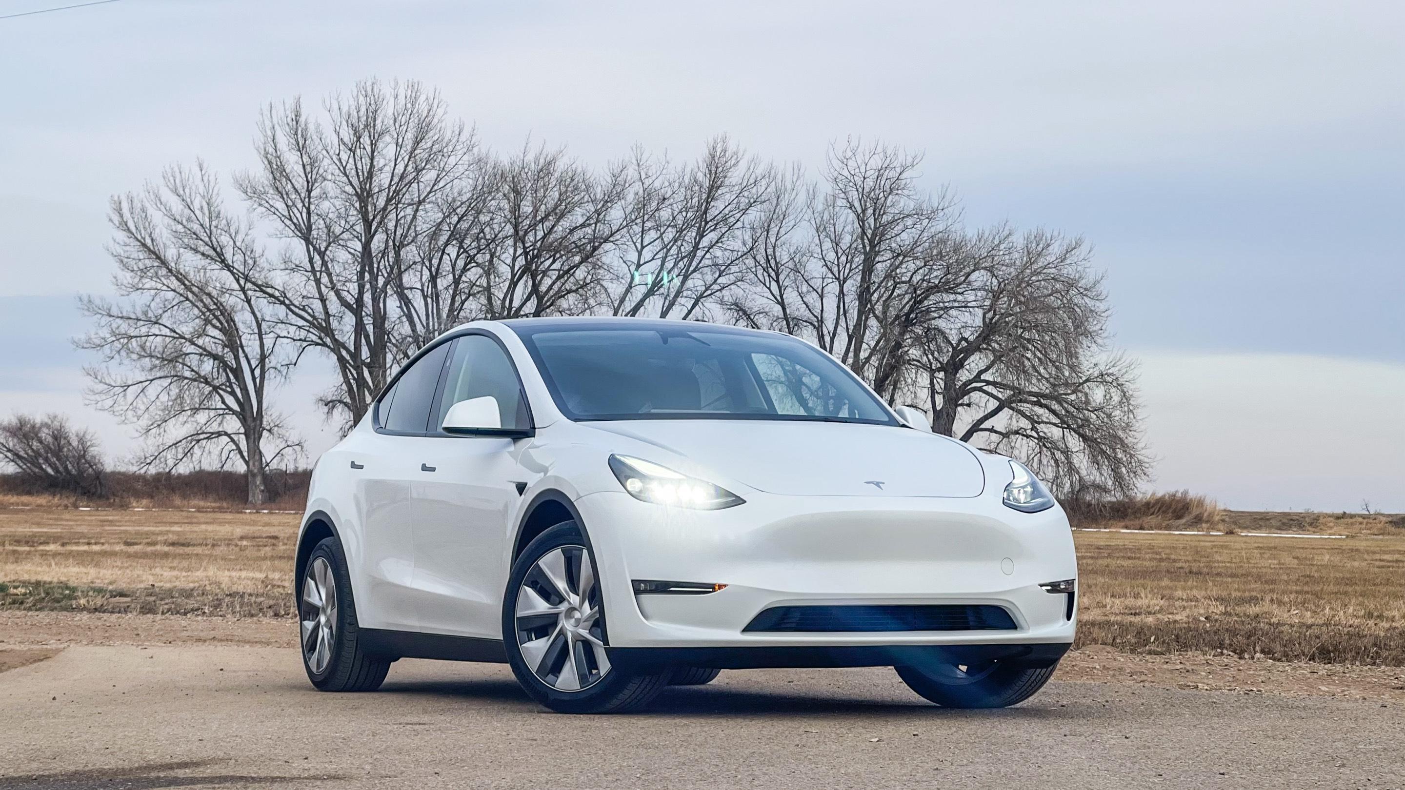Tesla Model Y 2023 in Aurora, CO