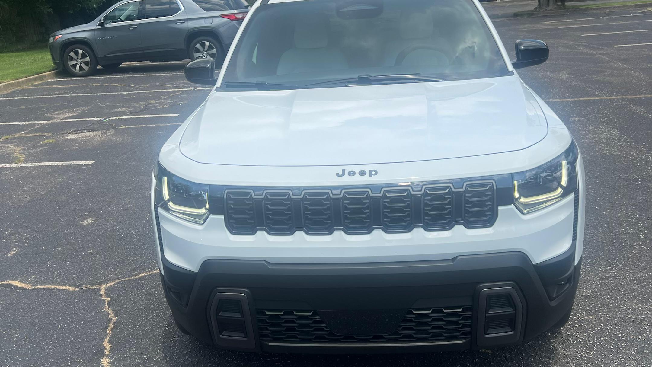 Jeep Cherokee 2026 in Memphis, TN