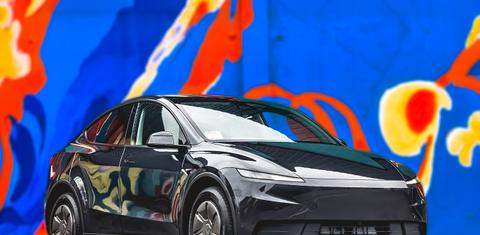 Tesla Model Y 2026
