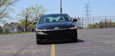 Hyundai Elantra 2025
