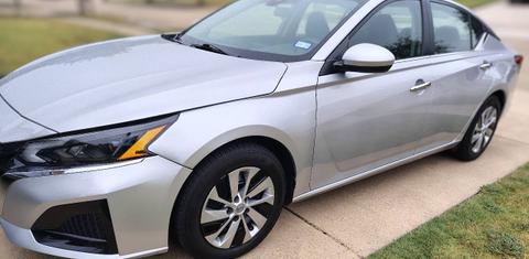 Nissan Altima 2023