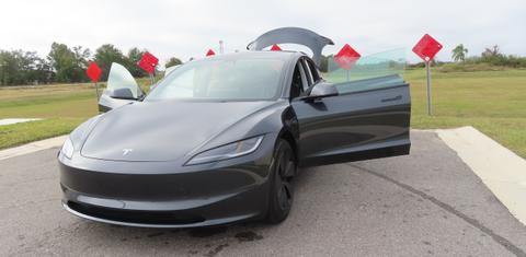 Tesla Model 3 2025