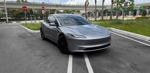 Tesla Model 3 2025