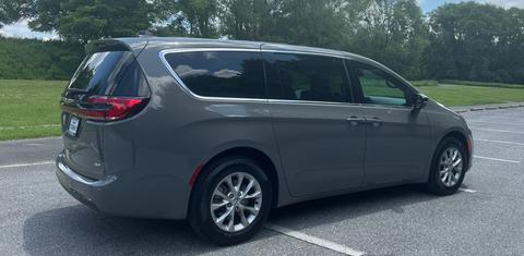 Chrysler Pacifica 2025