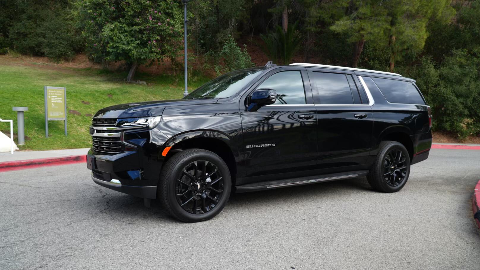 Chevrolet Suburban 2024 in Los Angeles, CA