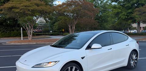 Tesla Model 3 2024