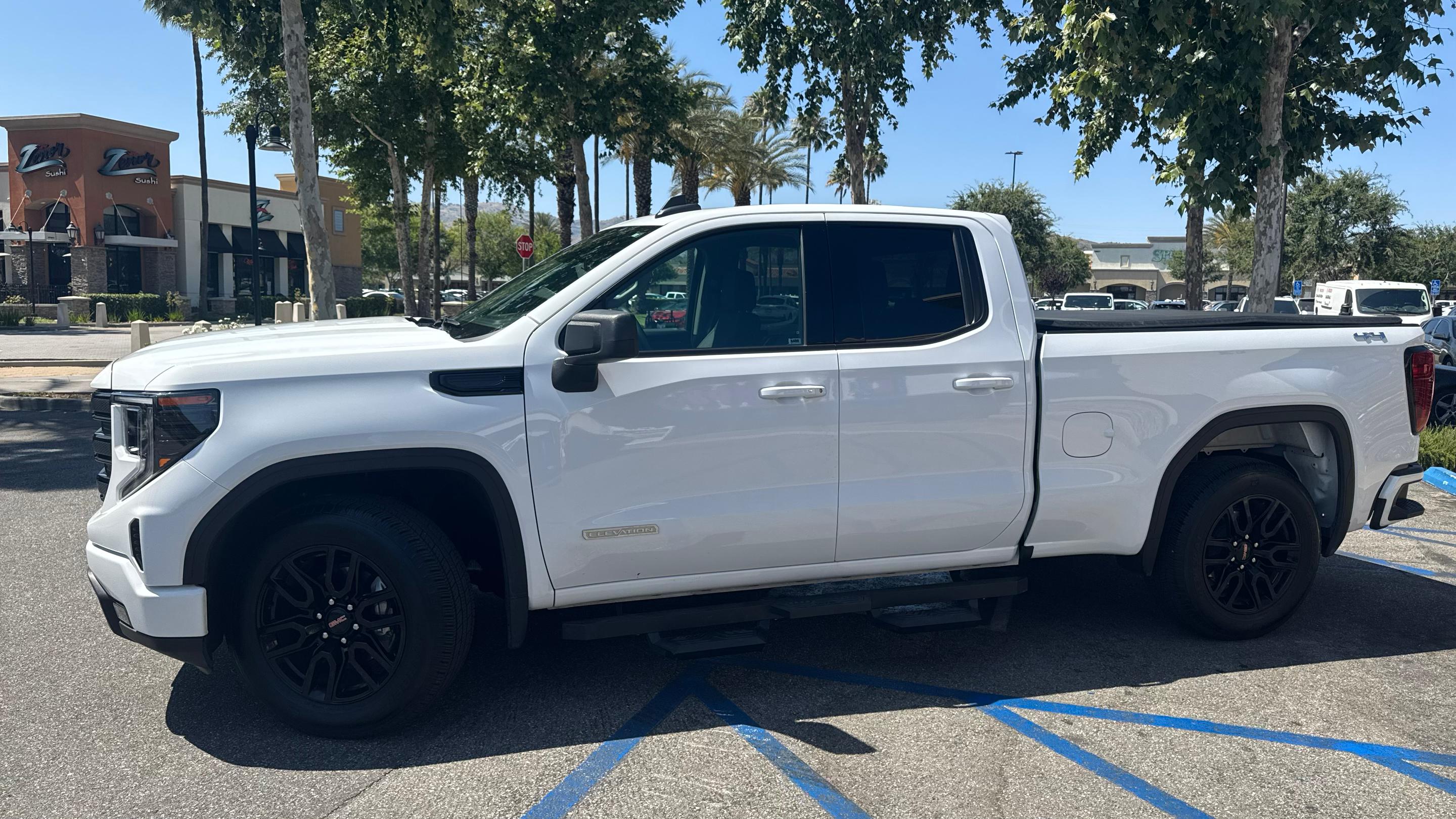 GMC Sierra 1500 2024 in 