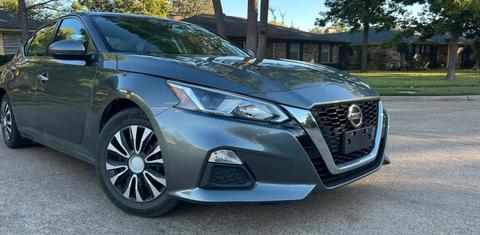 Nissan Altima 2021
