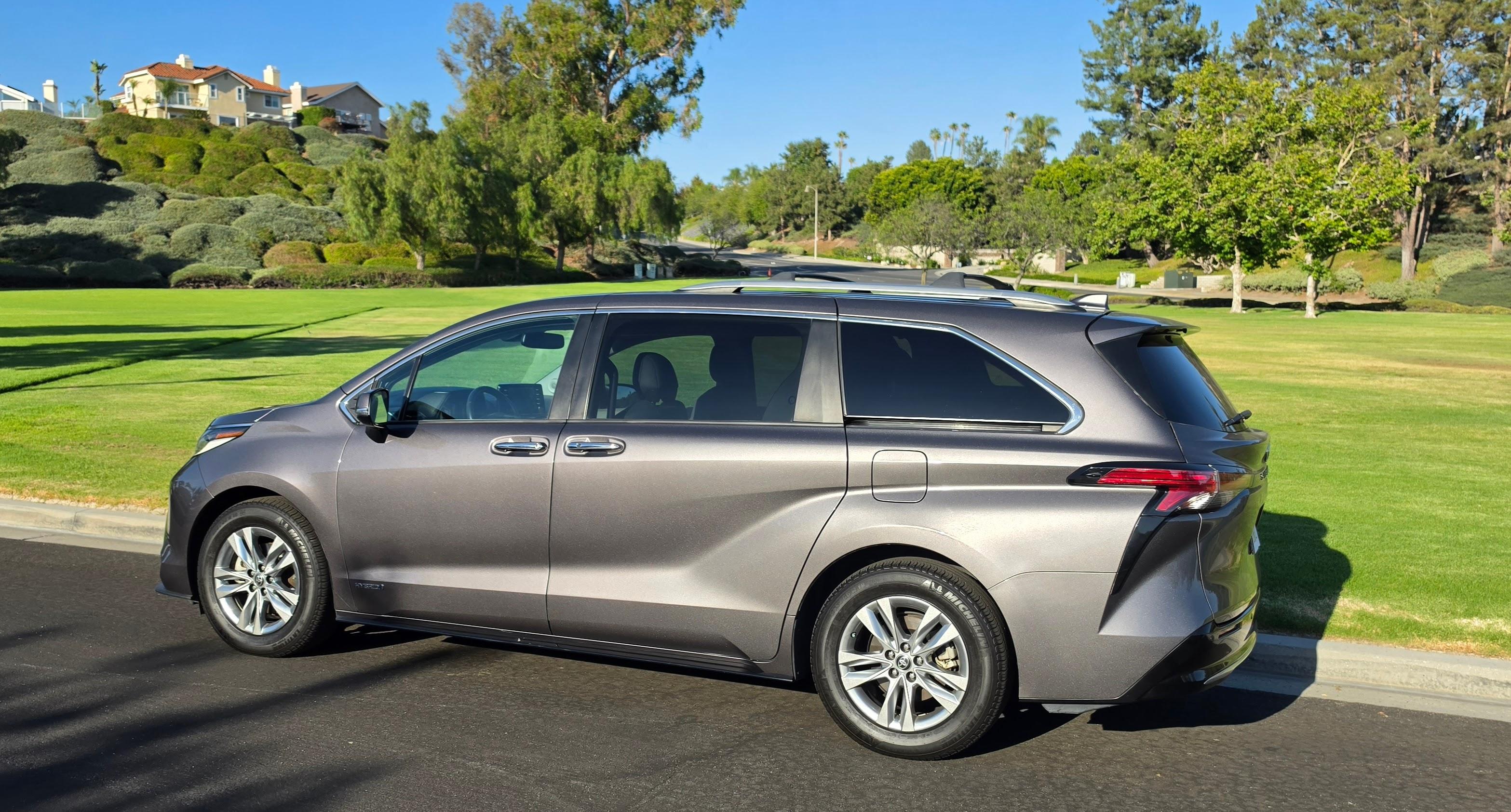 Toyota Sienna 2021 in Mission Viejo, CA