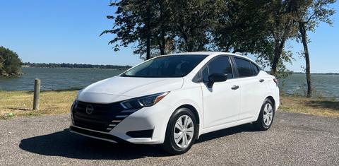 Nissan Versa 2024