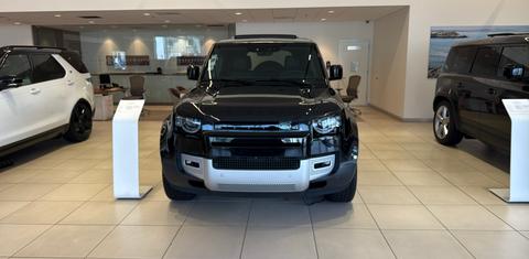 Land Rover Defender 2024