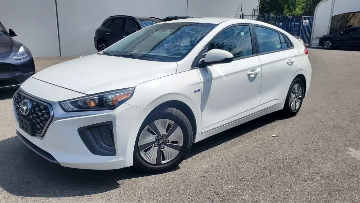 Hyundai Ioniq Hybrid 2020 in Vancouver, BC