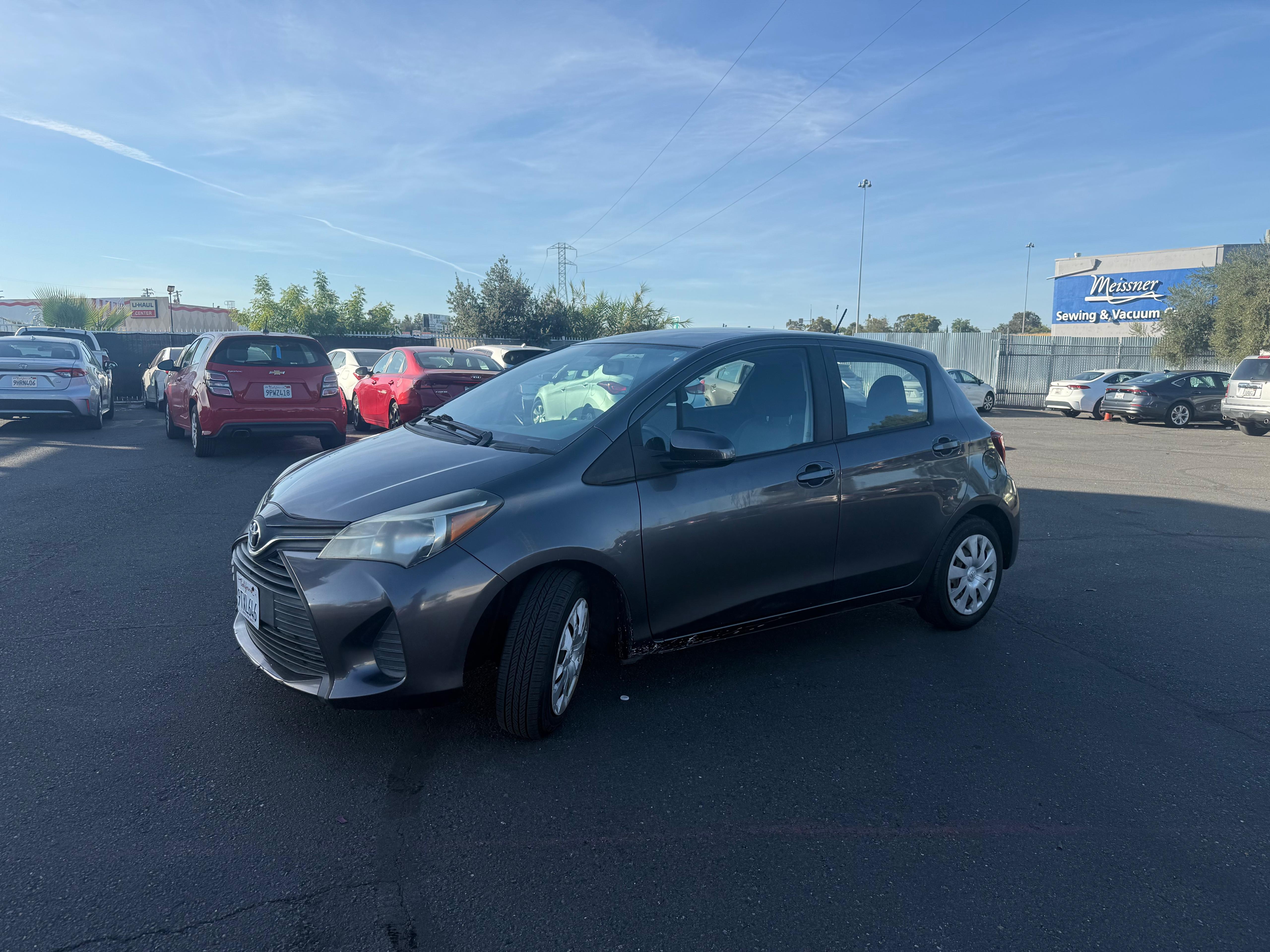 Toyota Yaris 2015 in 