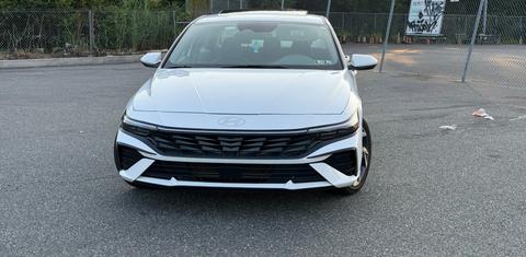 Hyundai Elantra 2025