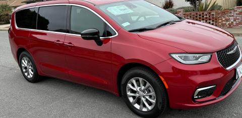 Chrysler Pacifica 2026