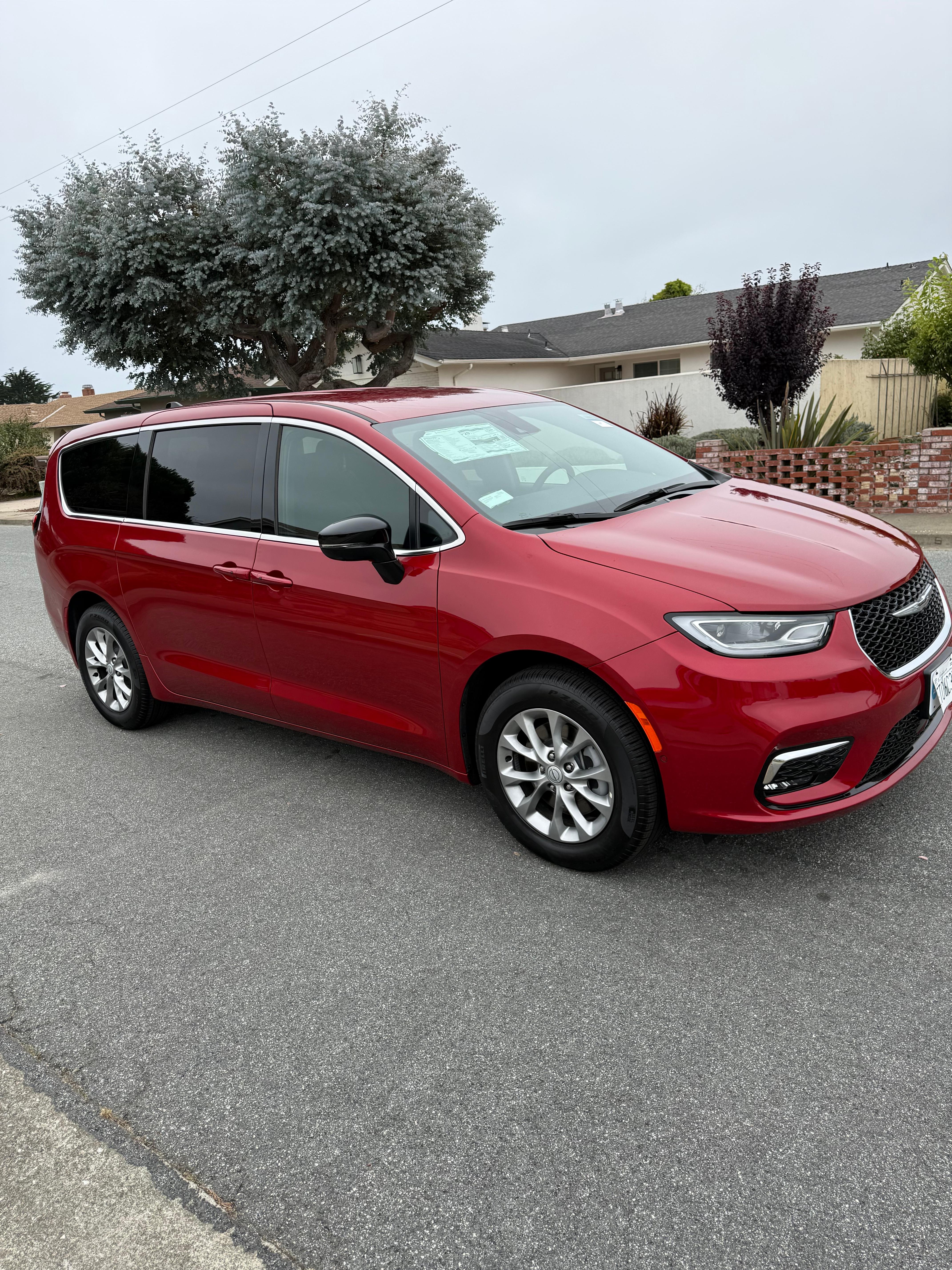 Chrysler Pacifica 2026 in South San Francisco, CA