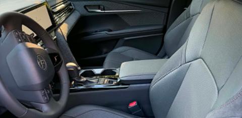 Toyota Camry Hybrid 2026