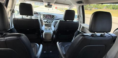 Chrysler Pacifica 2023