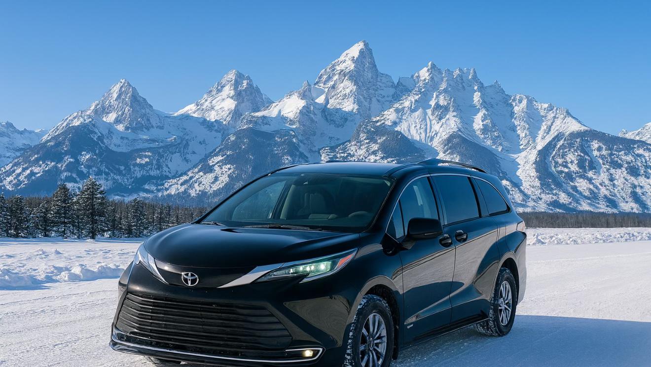 Toyota Sienna 2022 in Jackson, WY