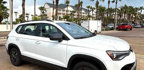 Volkswagen Taos 2025