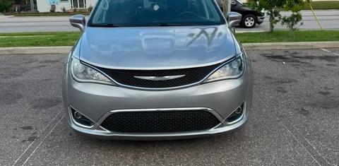 Chrysler Pacifica 2017