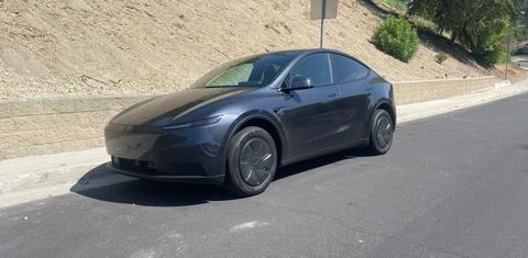 Tesla Model Y 2026
