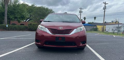 Toyota Sienna 2017
