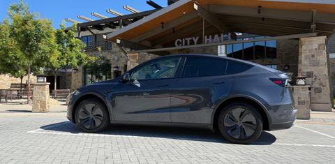 Tesla Model Y 2026