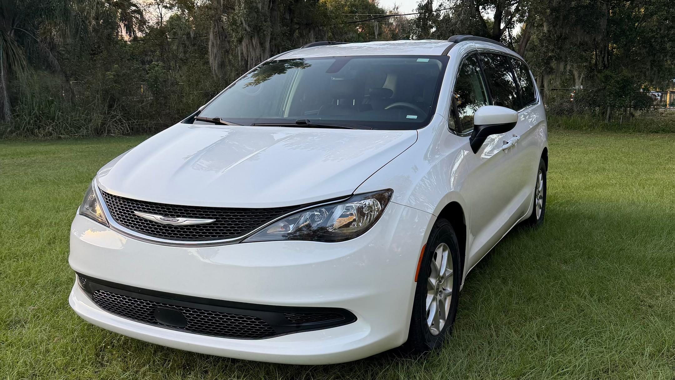 Chrysler Voyager 2021 in Dover, FL