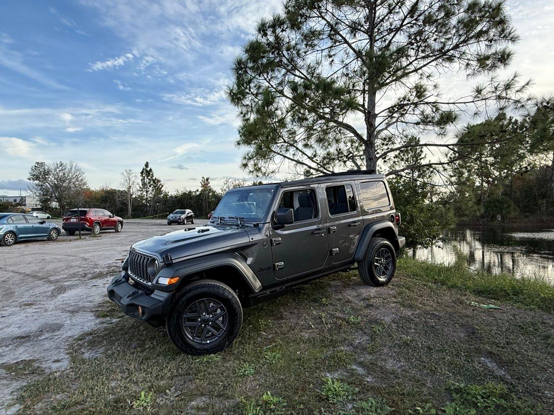 Jeep Wrangler 2026 in Orlando, FL