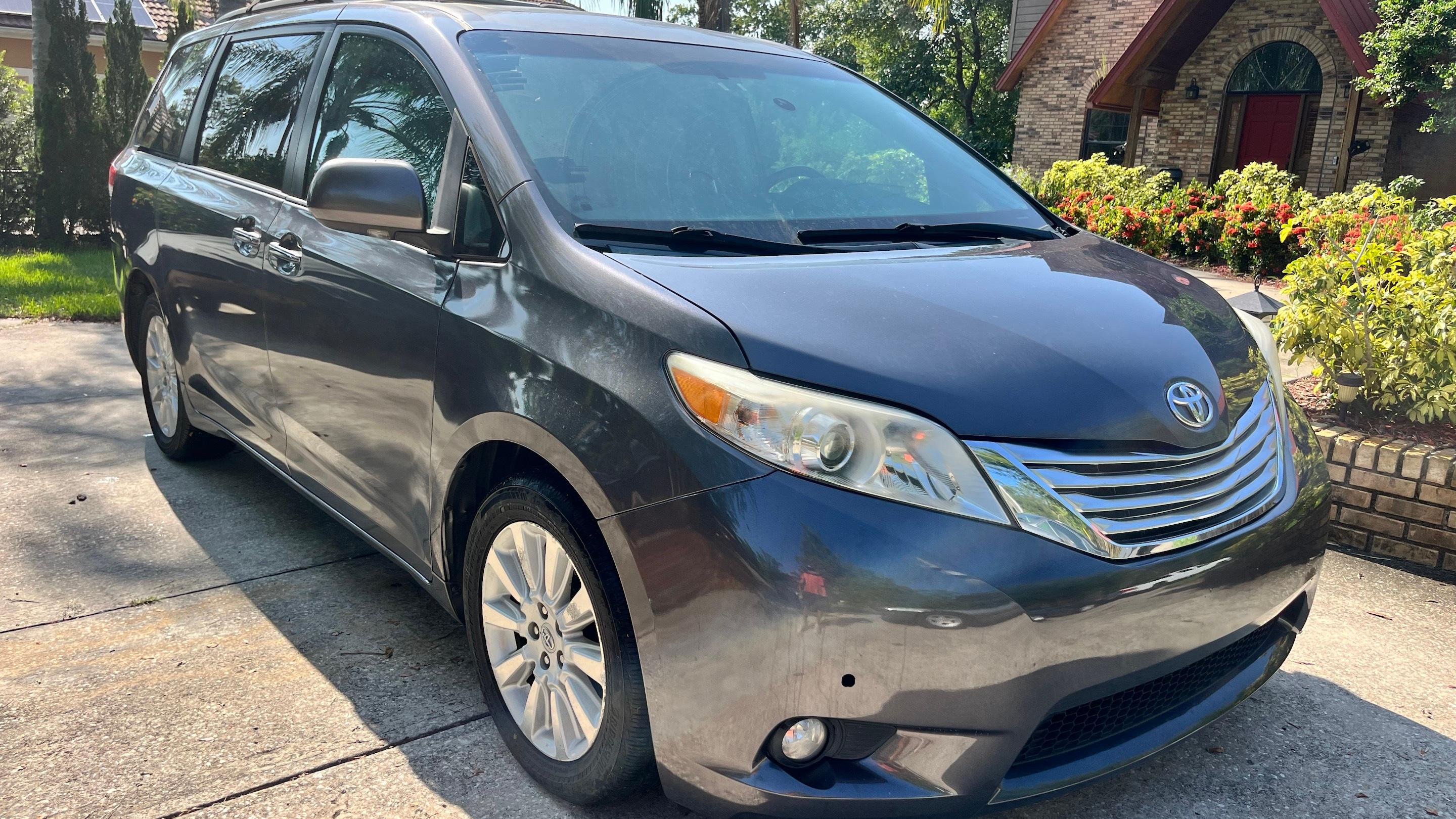 Toyota Sienna 2012 in 