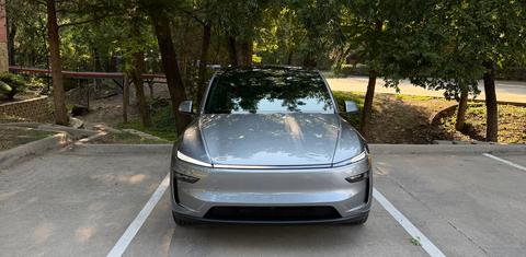 Tesla Model Y 2026