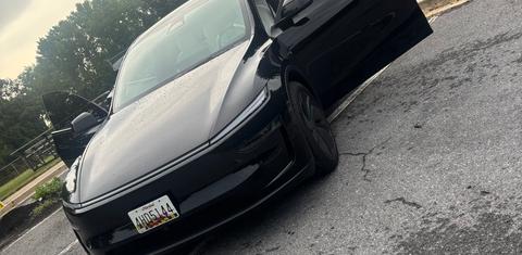 Tesla Model Y 2026