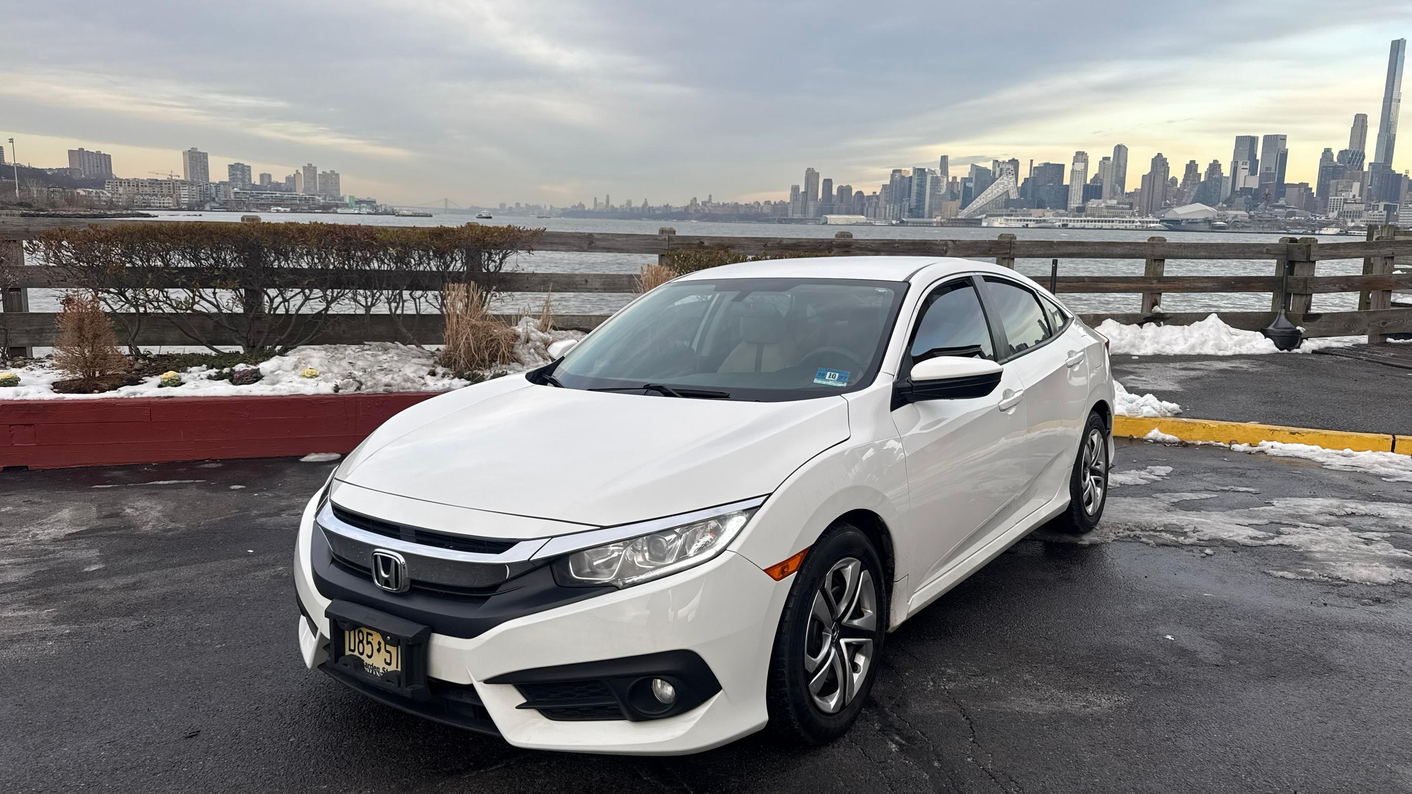 Honda Civic 2017 in Weehawken Township, NJ