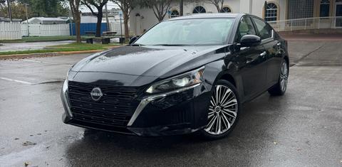 Nissan Altima 2025