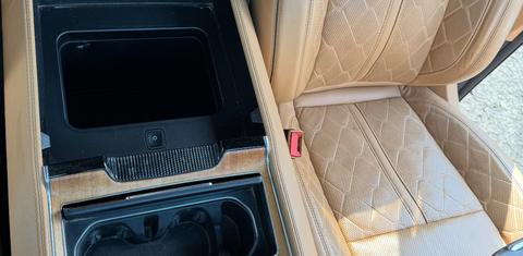 Jeep Grand Wagoneer 2023