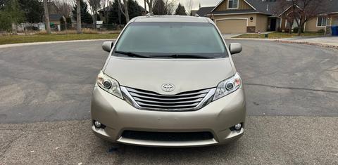 Toyota Sienna 2015