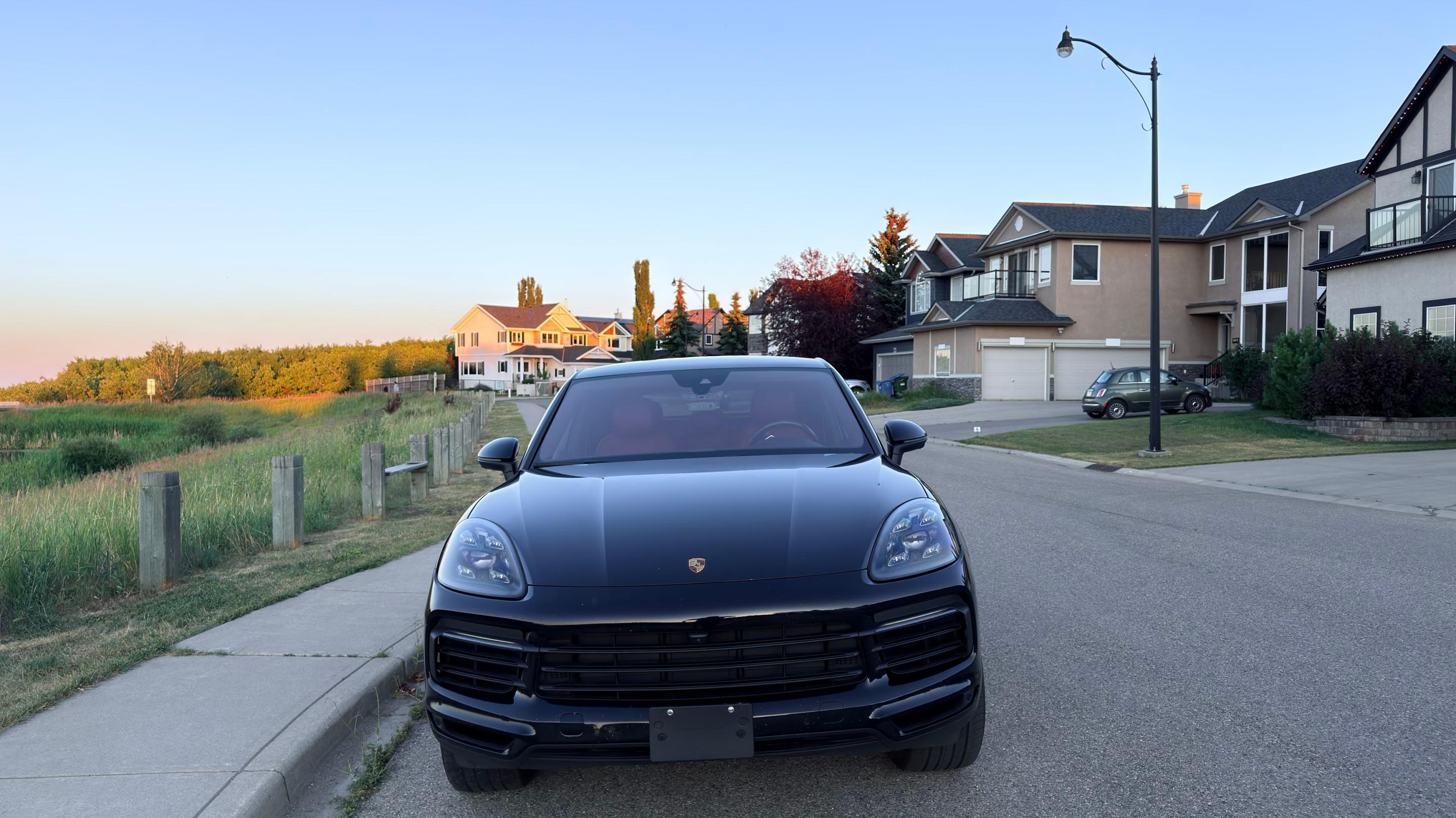 Porsche Cayenne 2020 in Calgary, AB