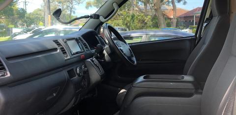 Toyota HIACE 2017