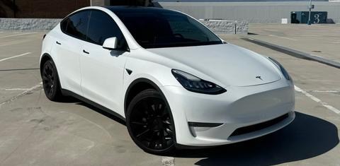 Tesla Model Y 2022