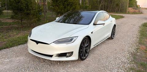 Tesla Model S 2020