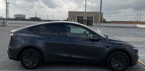 Tesla Model Y 2026