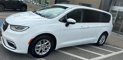 Chrysler Pacifica 2023