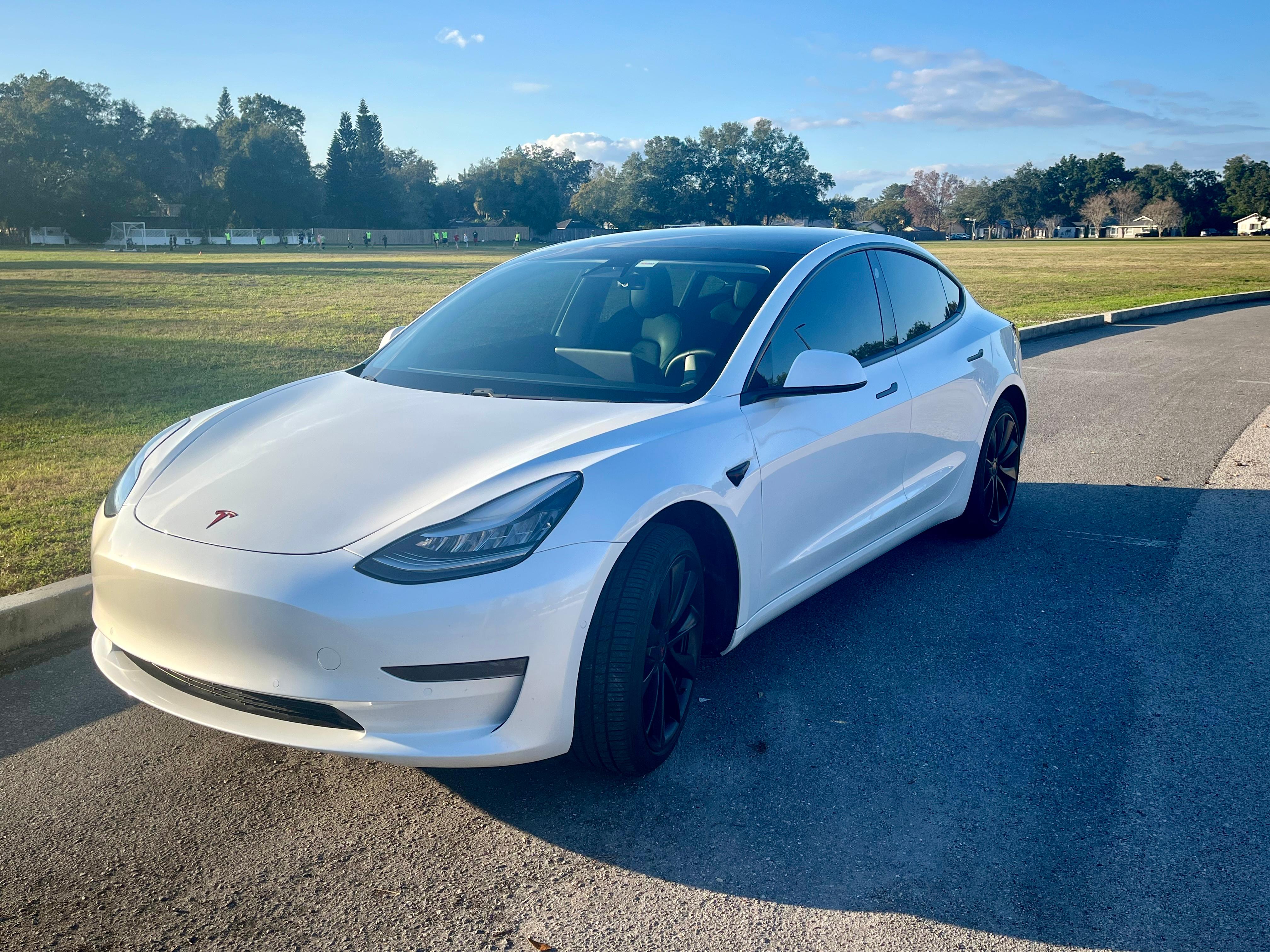 Tesla Model 3 2020 in Key West, FL