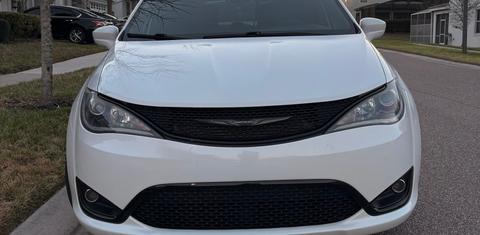 Chrysler Pacifica 2019