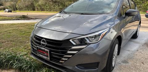 Nissan Versa 2024