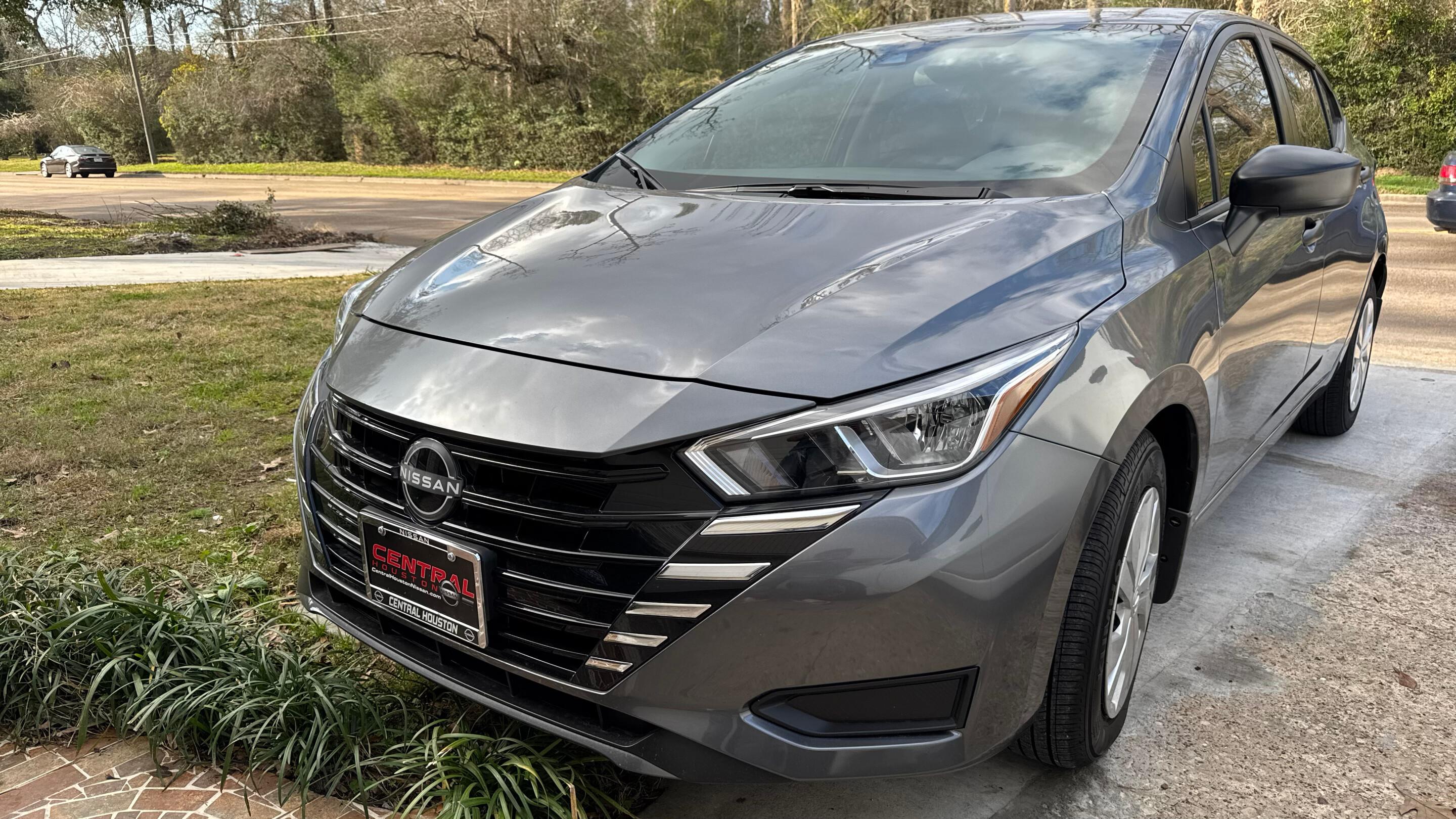 Nissan Versa 2024 in 