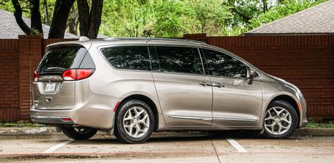 Chrysler Pacifica 2018
